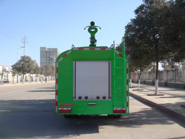 东风多利卡消防洒水车